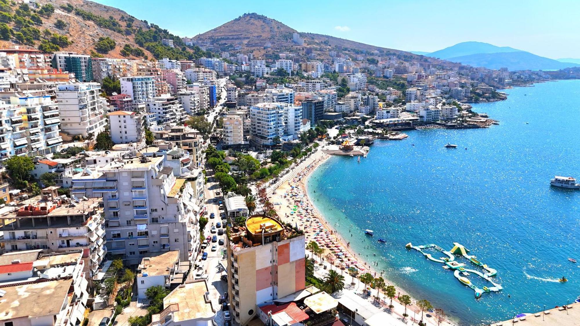 Andi Apartment Sarande Exterior photo