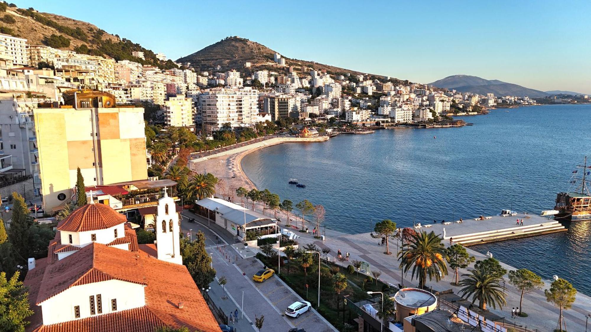 Andi Apartment Sarande Exterior photo